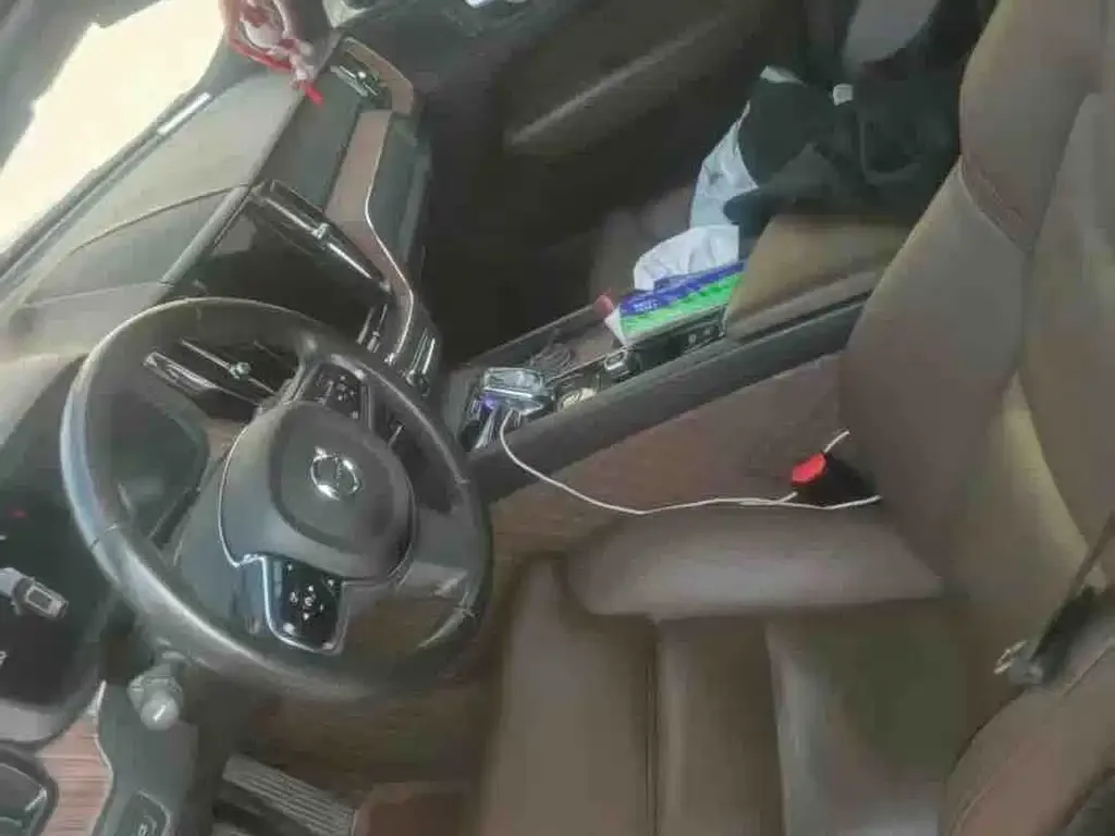 Volvo XC60 2022 из CN, фото 3