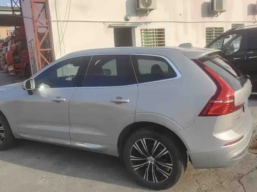 Volvo XC60 2022 из CN, фото 4