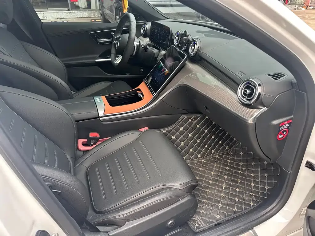 Mercedes-Benz C-Class 2025 из CN, фото 4