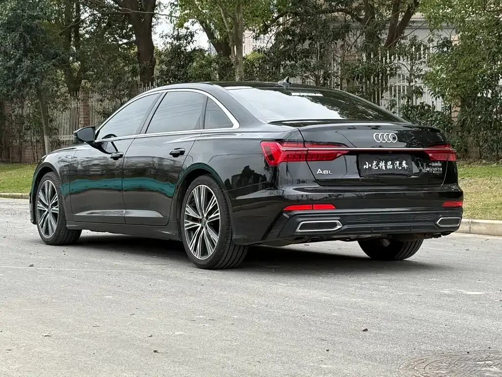 Audi A6L — фото 6
