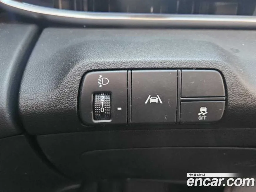 Hyundai AVANTE — фото 4
