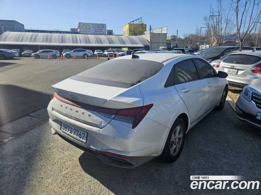 Hyundai AVANTE — фото 10