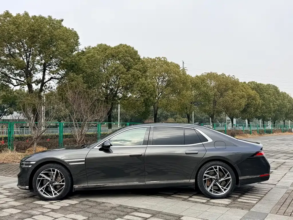 Genesis G90 2025 из CN, фото 3