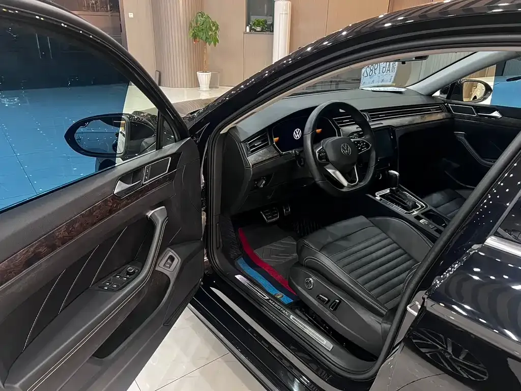 Volkswagen Magotan 2023 из CN, фото 2