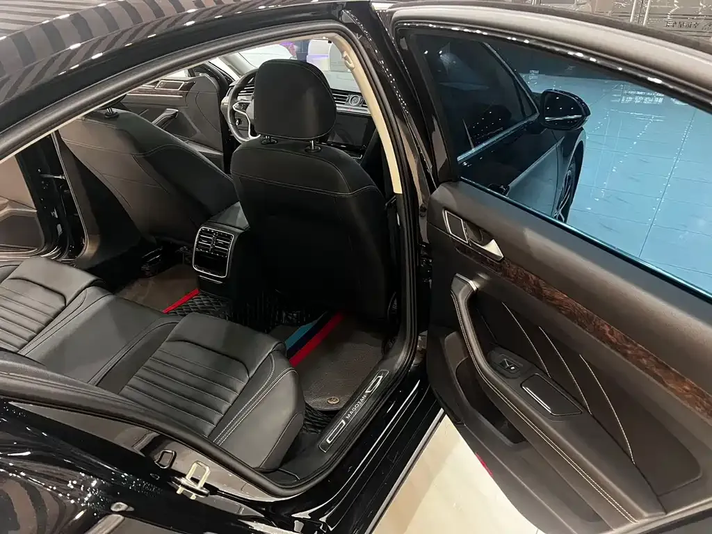 Volkswagen Magotan 2023 из CN, фото 8