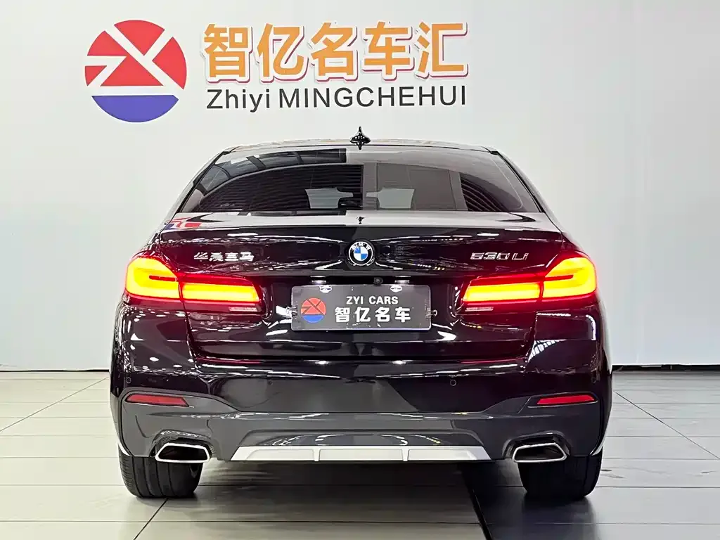 BMW 5 Series — фото 4