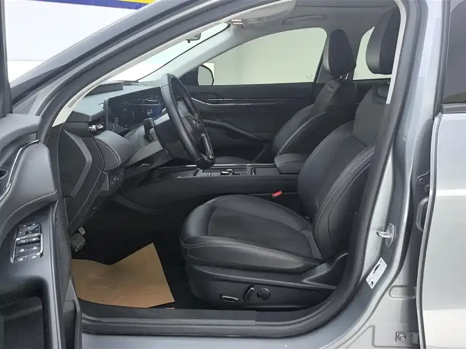Ford Mondeo 2024 из CN, фото 2