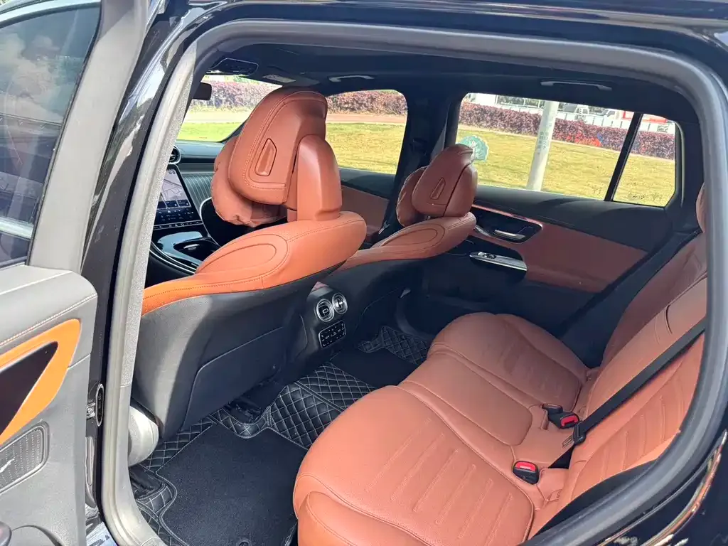 Mercedes-Benz GLC 2023 из CN, фото 3