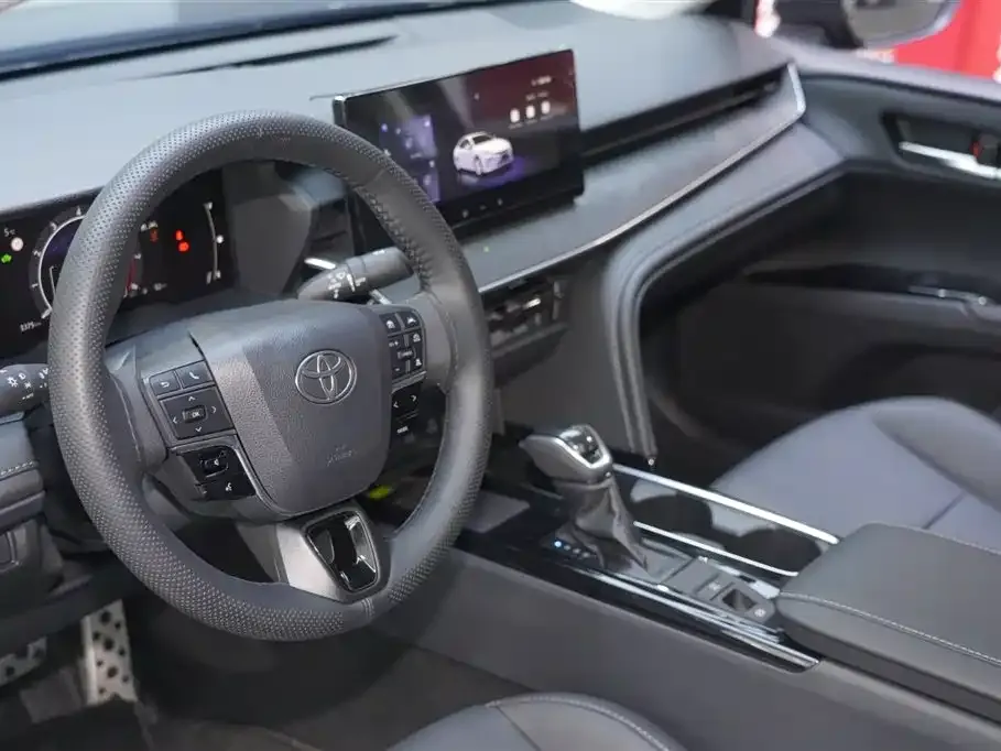 Toyota Camry 2025 из CN, фото 3