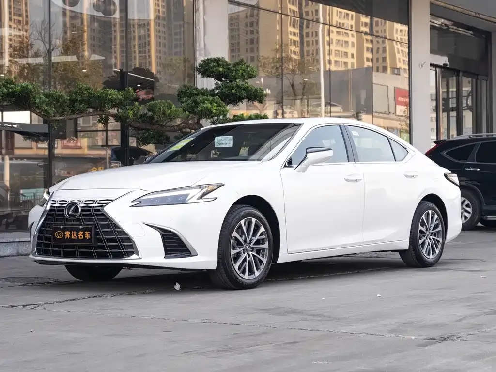 Lexus ES 2025 из CN, фото 1