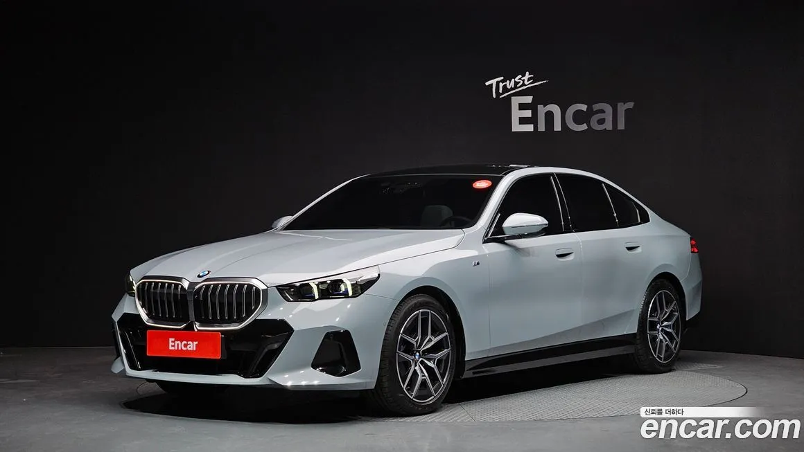 BMW 5-Series 2024 из KR, фото 1