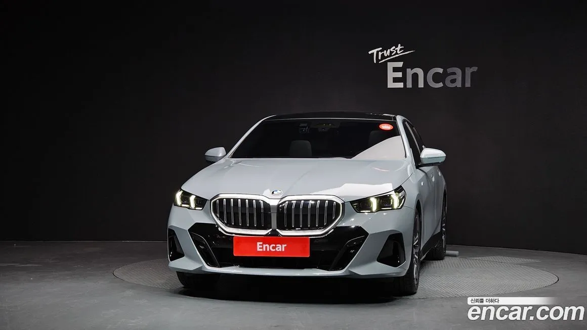 BMW 5-Series 2024 из KR, фото 9