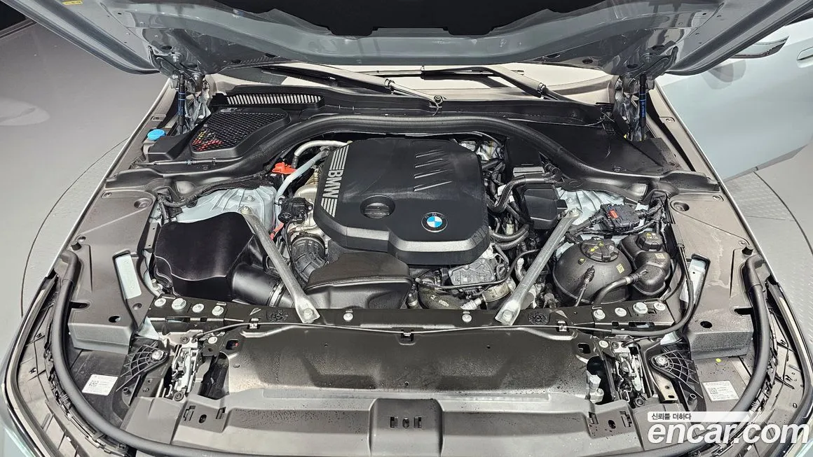 BMW 5-Series 2024 из KR, фото 4