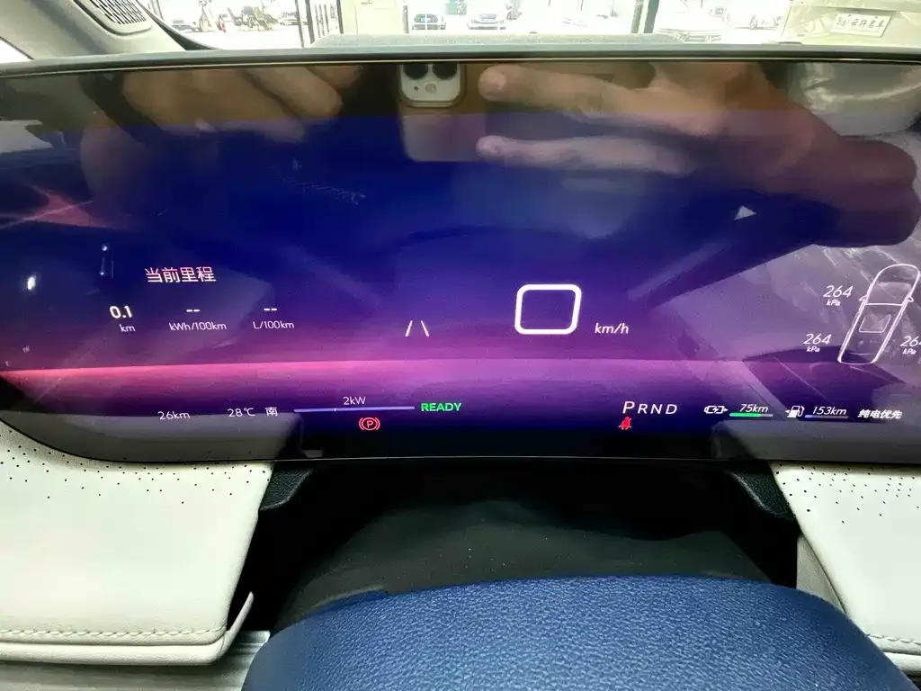 Buick GL8 Hybrid 2025 из CN, фото 8