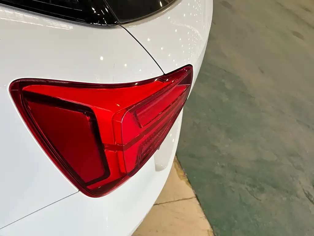 Audi Q2L 2021 из CN, фото 2