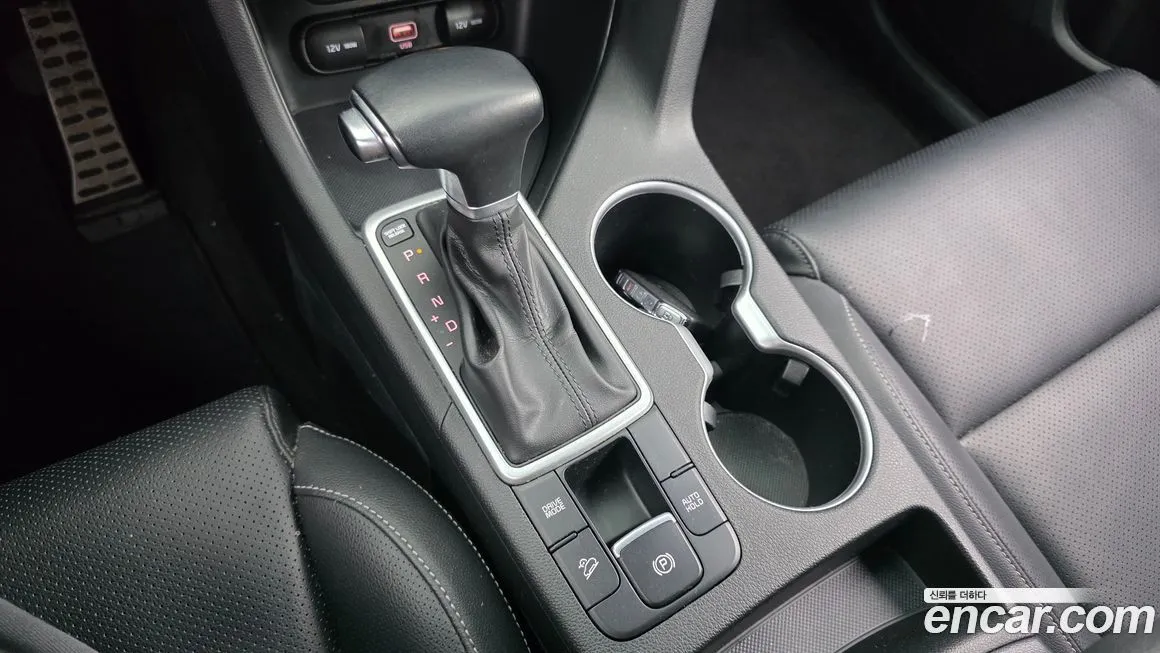 Kia Sportage — фото 8