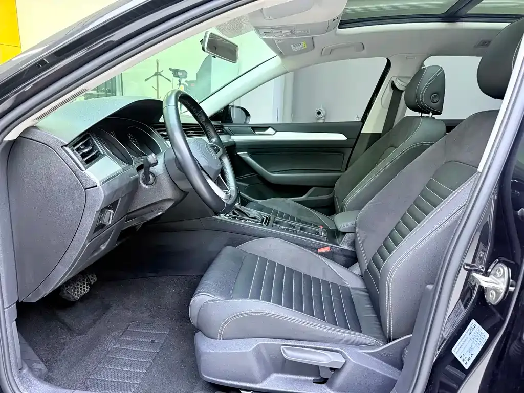Volkswagen Magotan 2022 из CN, фото 9