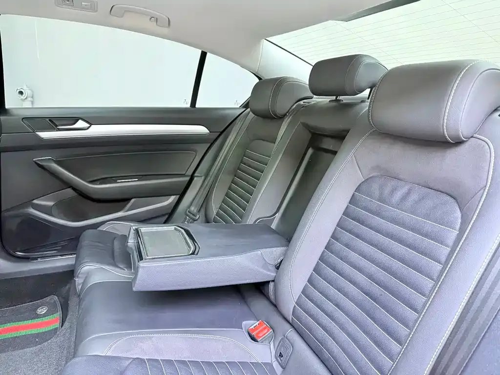 Volkswagen Magotan 2022 из CN, фото 8