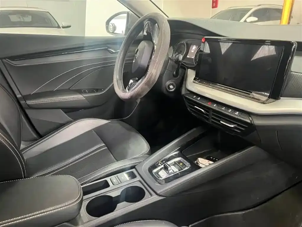 Skoda Octavia — фото 2
