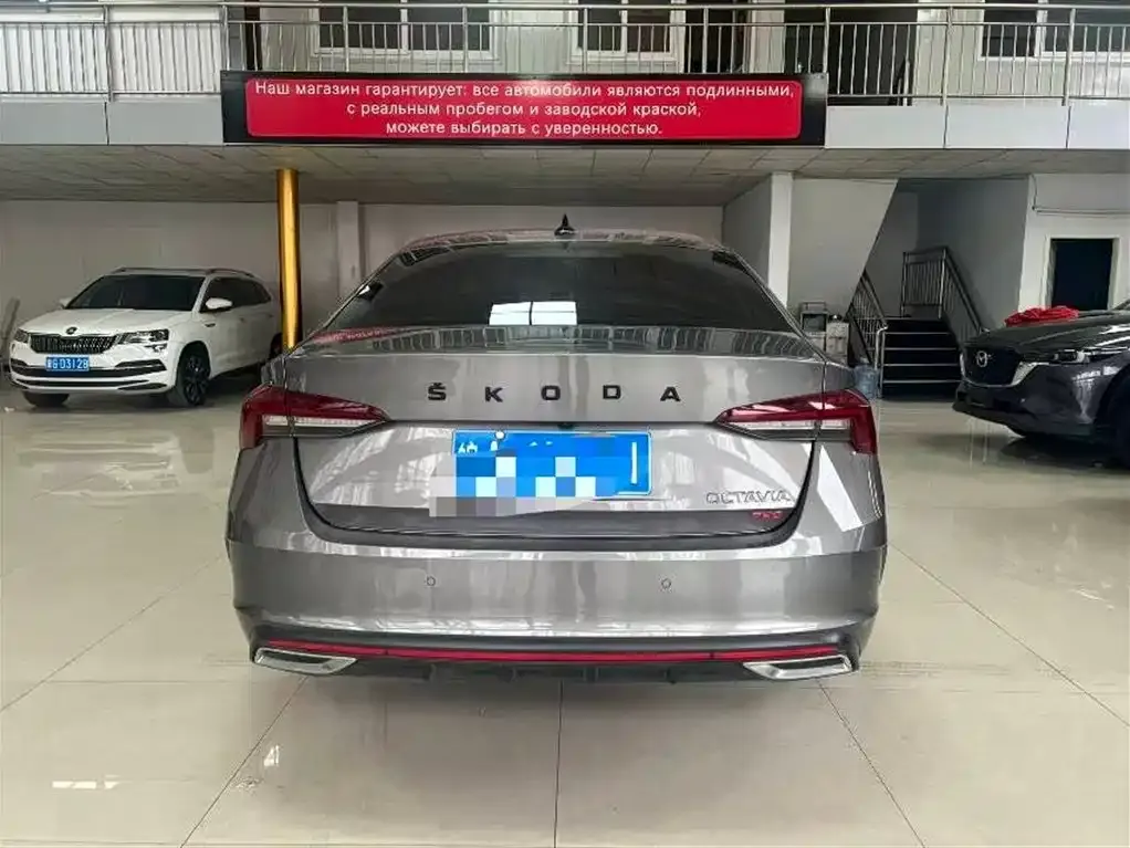 Skoda Octavia — фото 9