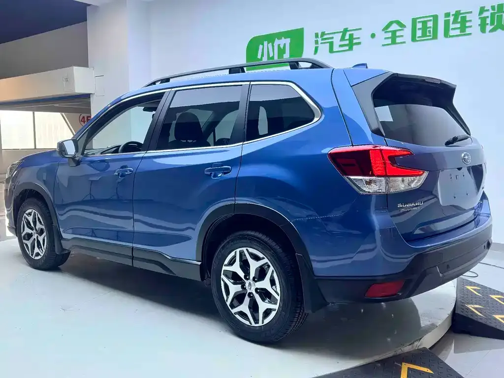 Subaru Forester — фото 8