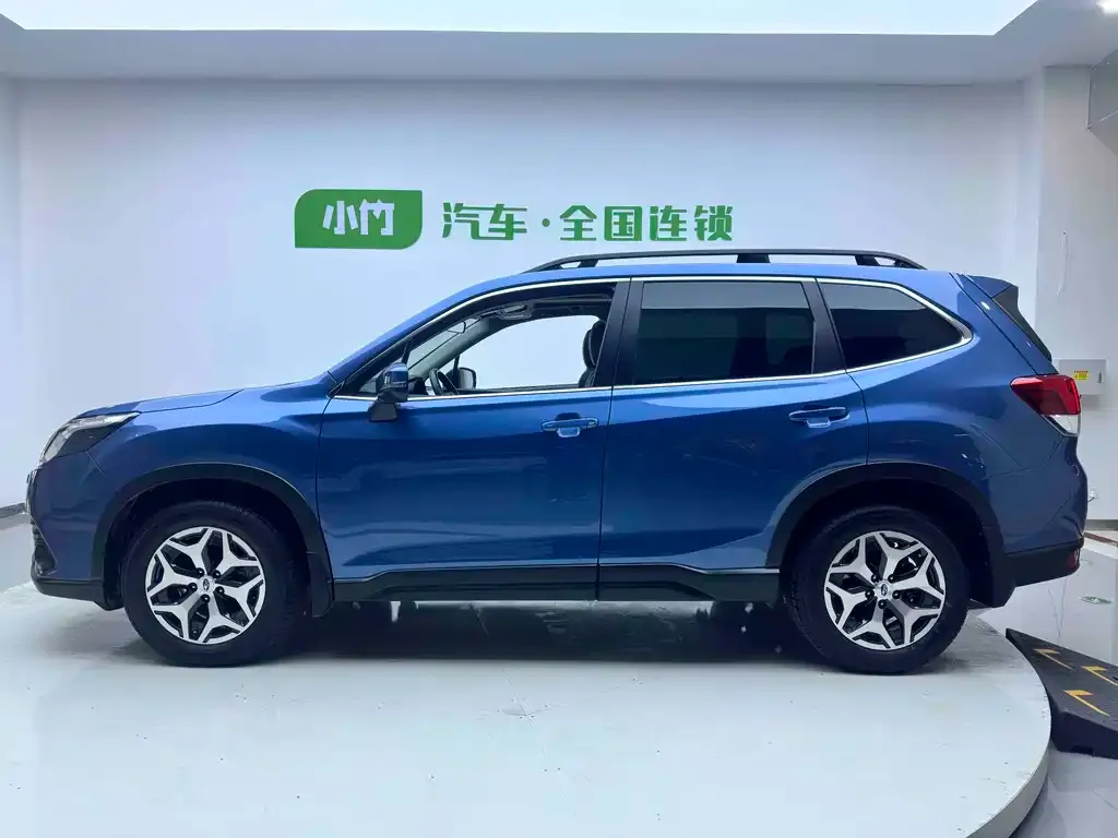 Subaru Forester — фото 2