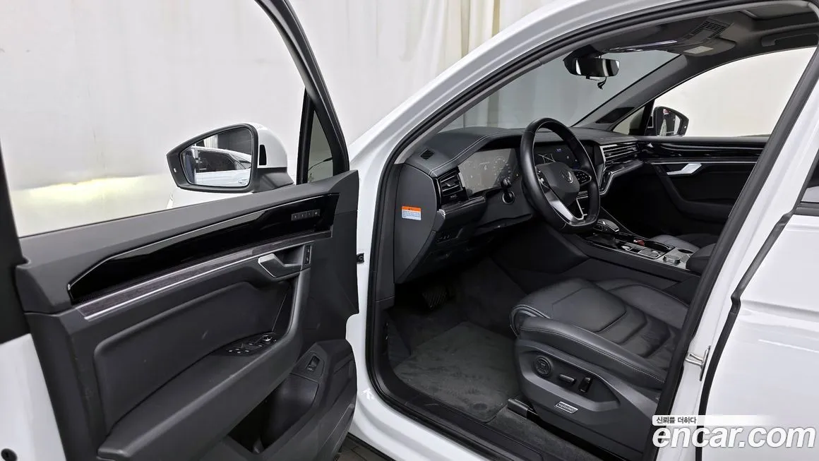 Volkswagen Touareg 2021 из KR, фото 8