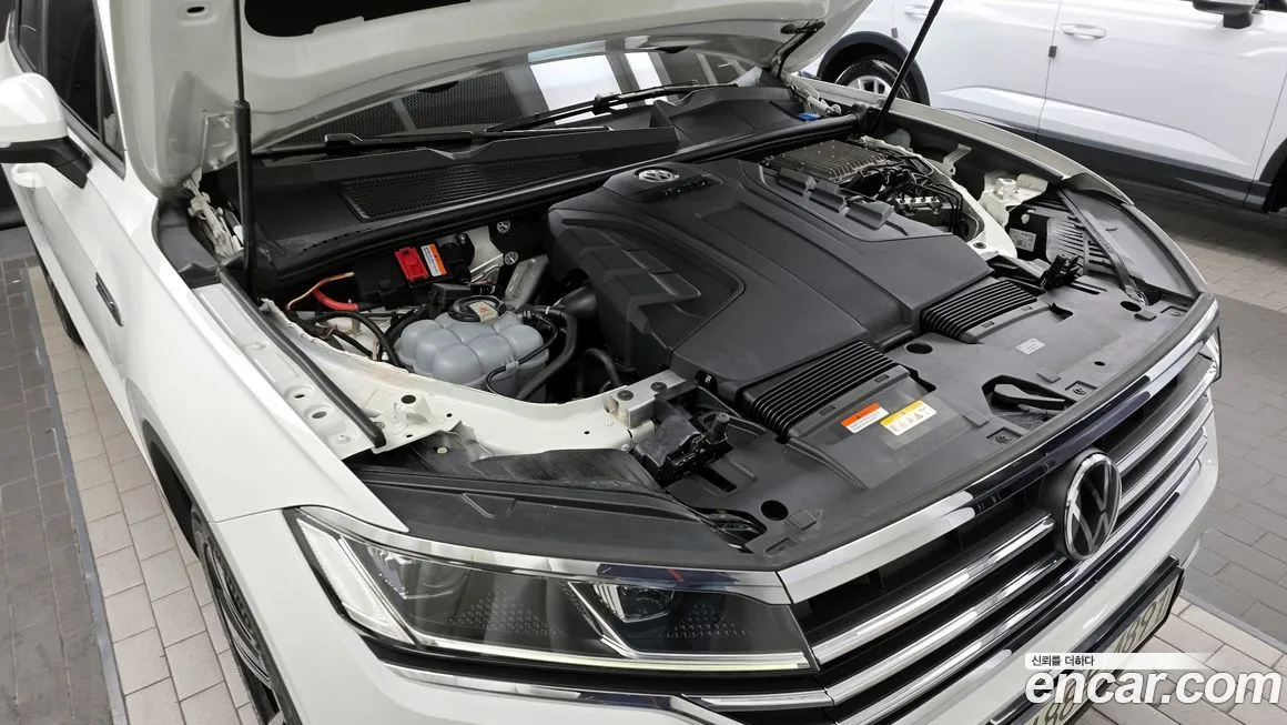 Volkswagen Touareg 2021 из KR, фото 7