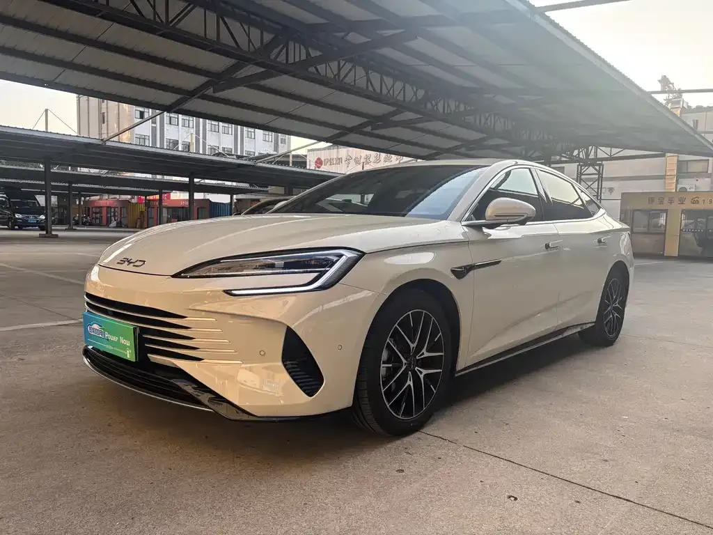 BYD Seal 07 DM-i — фото 1