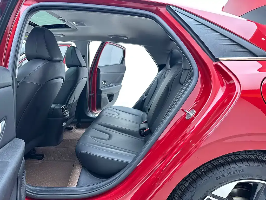 Hyundai Elantra 2021 из CN, фото 6