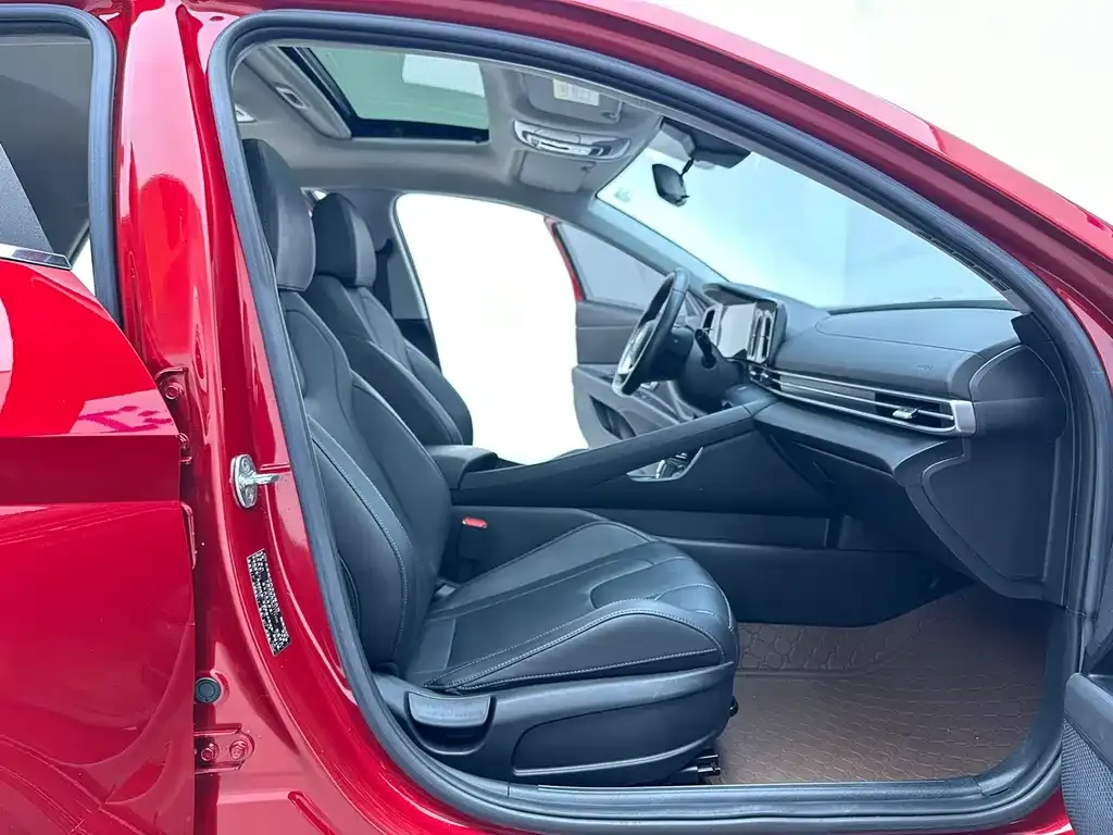 Hyundai Elantra 2021 из CN, фото 4