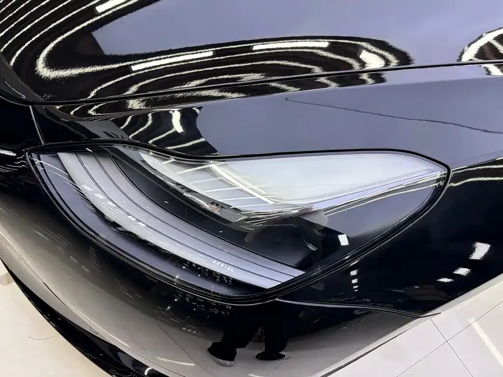 Tesla Model 3 — фото 4