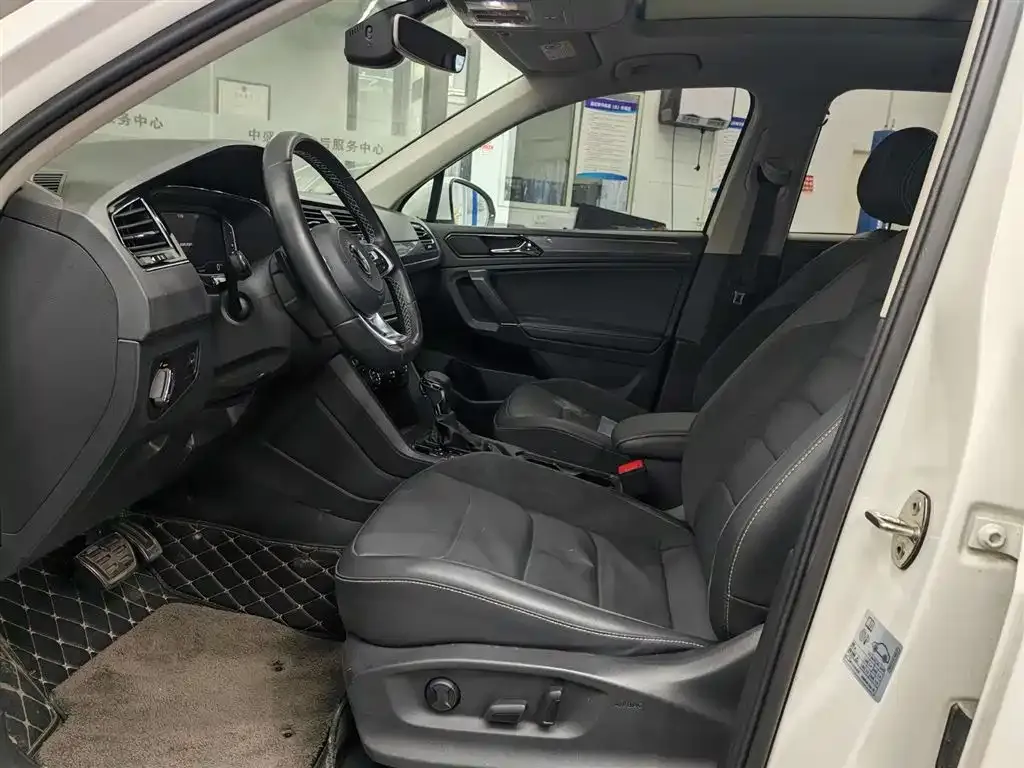 Volkswagen Tiguan L 2021 из CN, фото 6