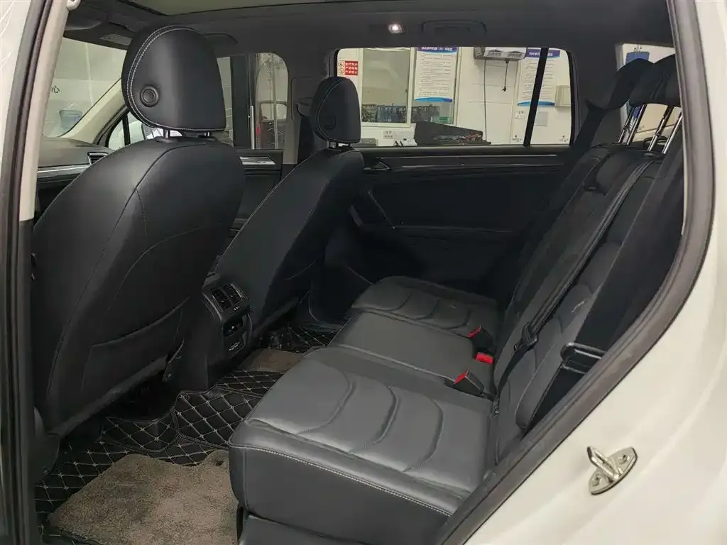 Volkswagen Tiguan L 2021 из CN, фото 5