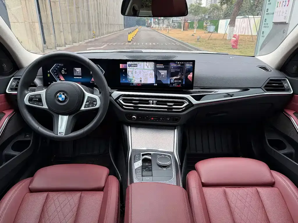 BMW 3 Series 2023 из CN, фото 2