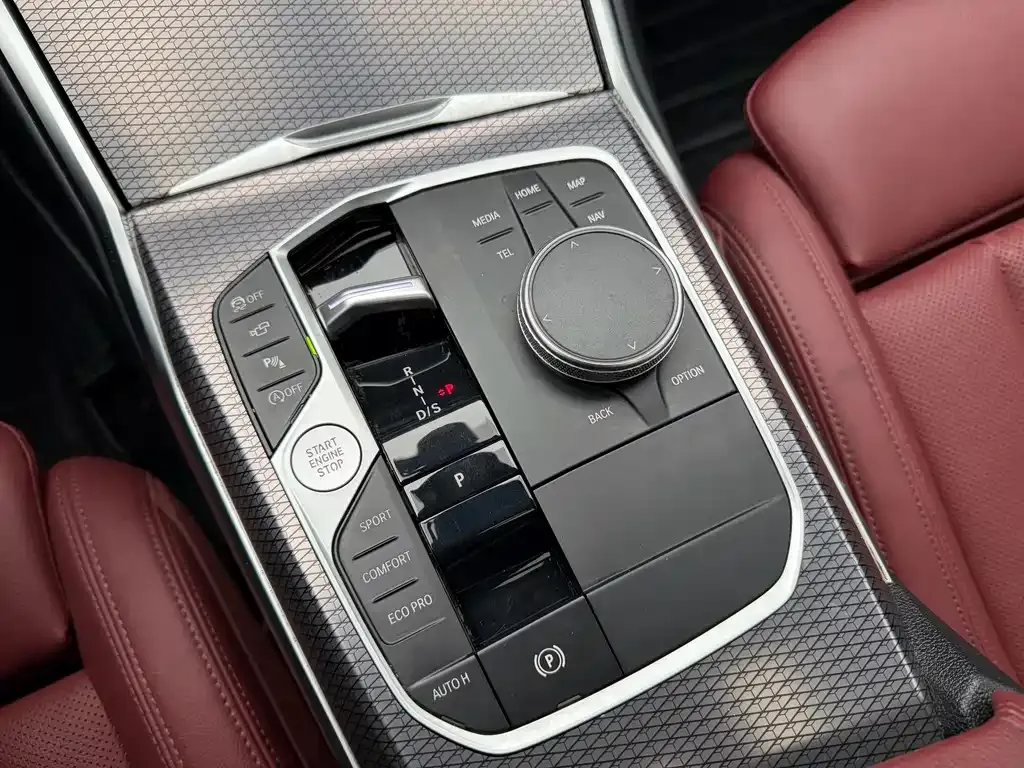 BMW 3 Series 2023 из CN, фото 3