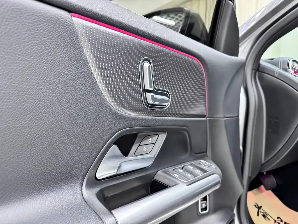 Mercedes-Benz EQA 2023 из CN, фото 9