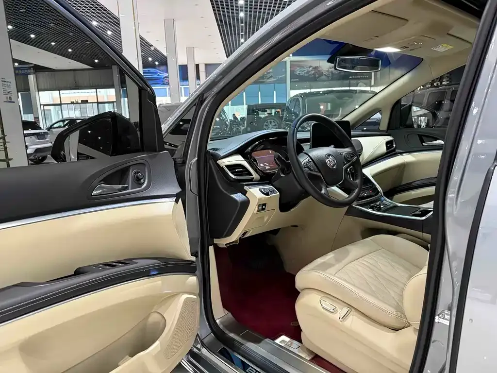 Buick GL8 2023 из CN, фото 10