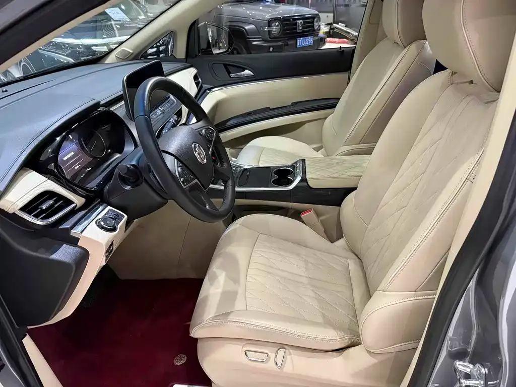 Buick GL8 2023 из CN, фото 7