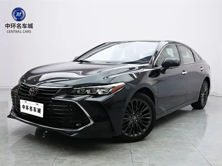 Toyota Avalon — фото 1