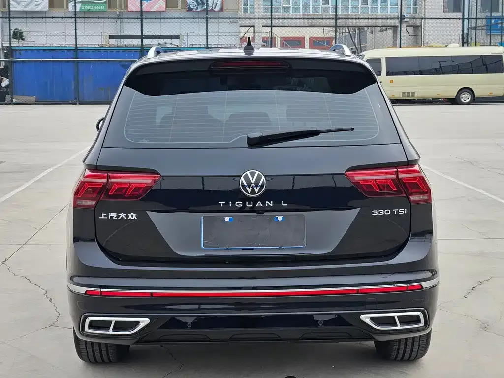 Volkswagen Tiguan L — фото 3