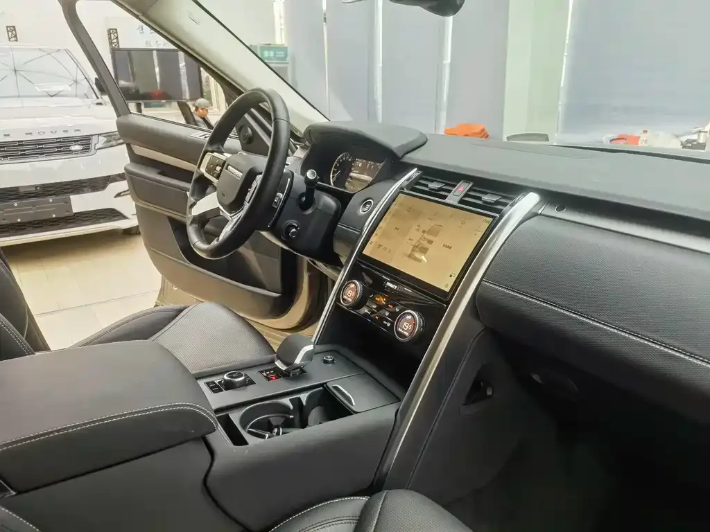Land Rover Discovery 2022 из CN, фото 10