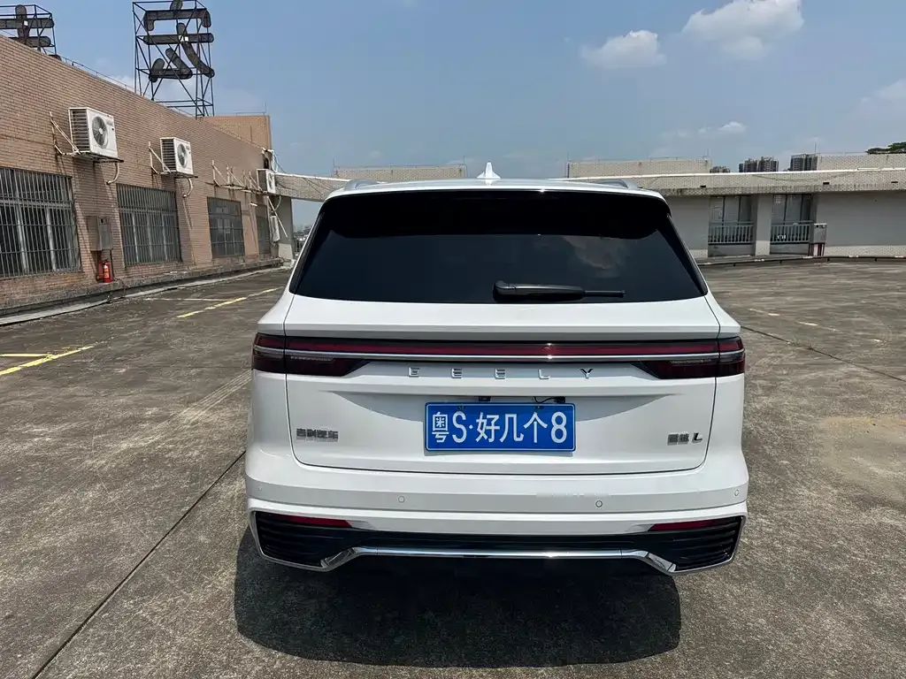 Geely Xingyue L — фото 10