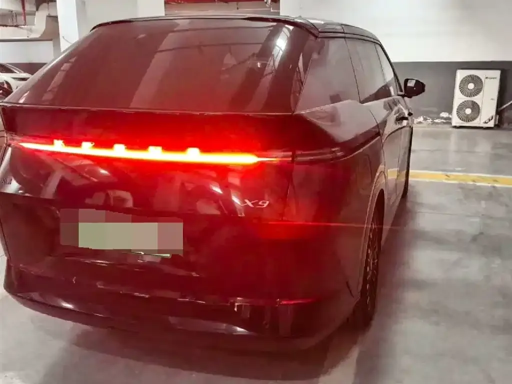 XPeng X9 2025 из CN, фото 3