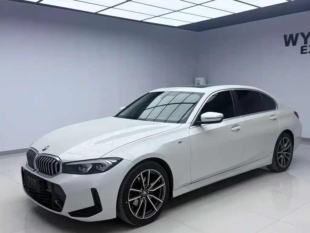 BMW 3 Series 2023 из CN, фото 1