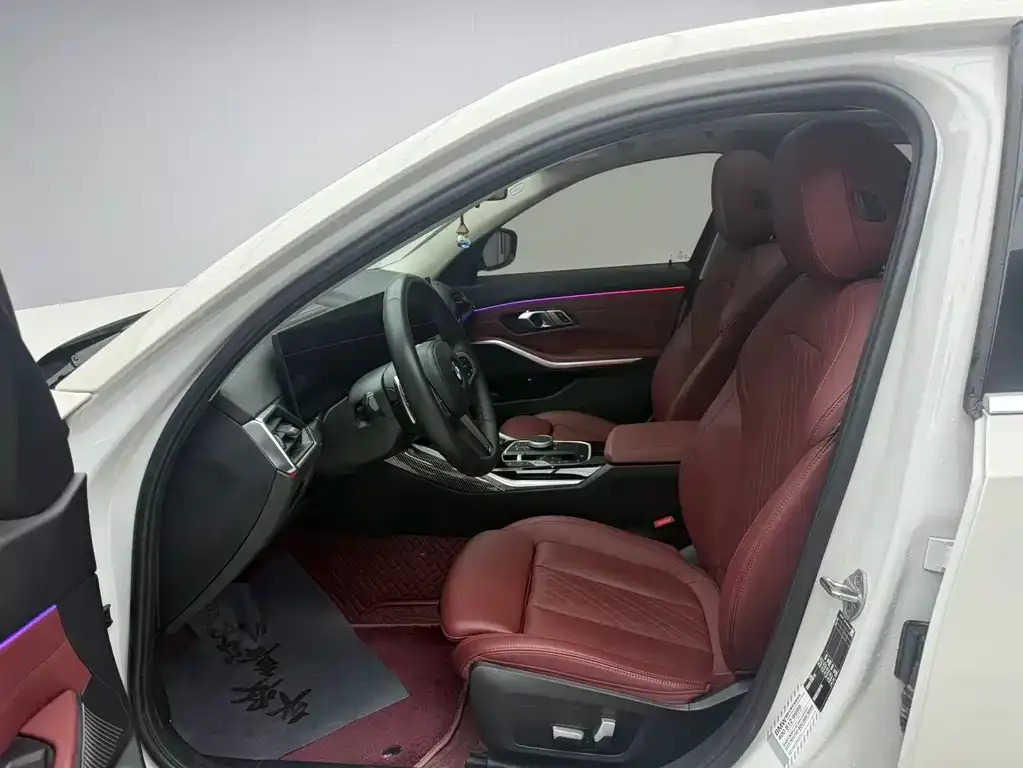BMW 3 Series 2023 из CN, фото 9
