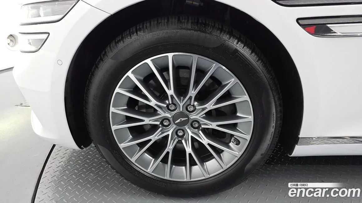 Genesis G80 — фото 10