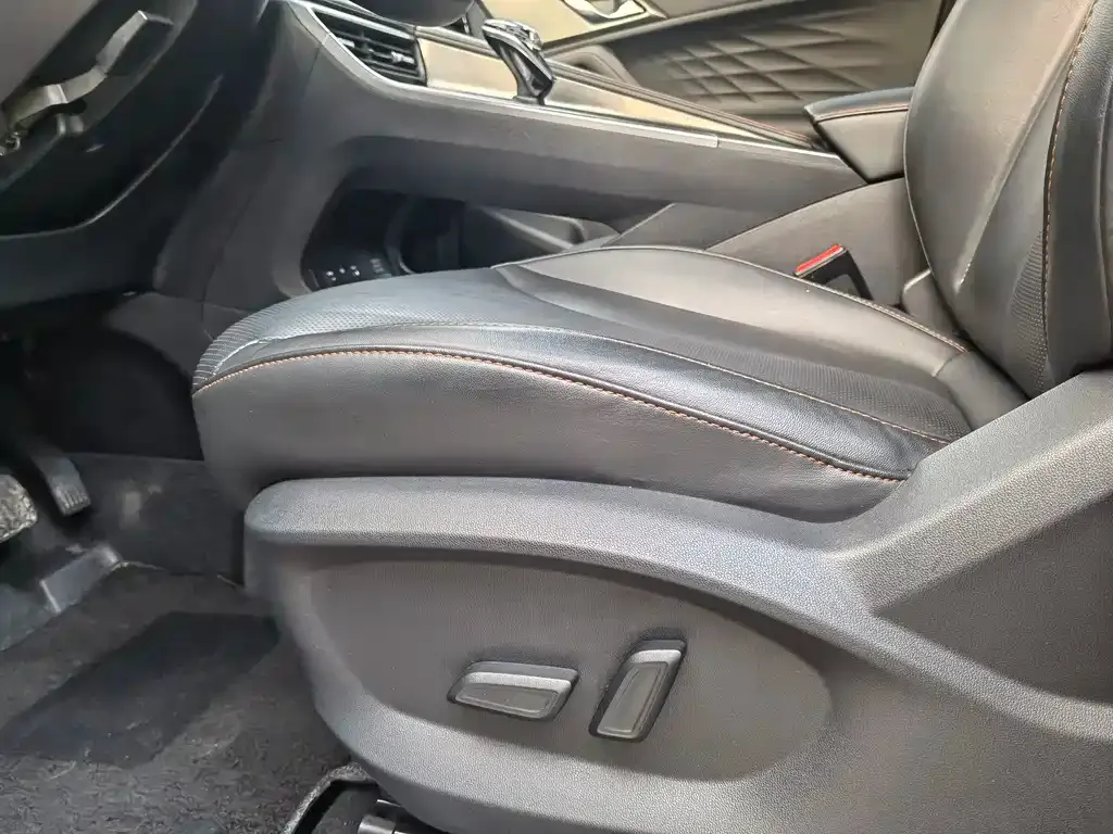 Roewe RX5 New Energy 2022 из CN, фото 4