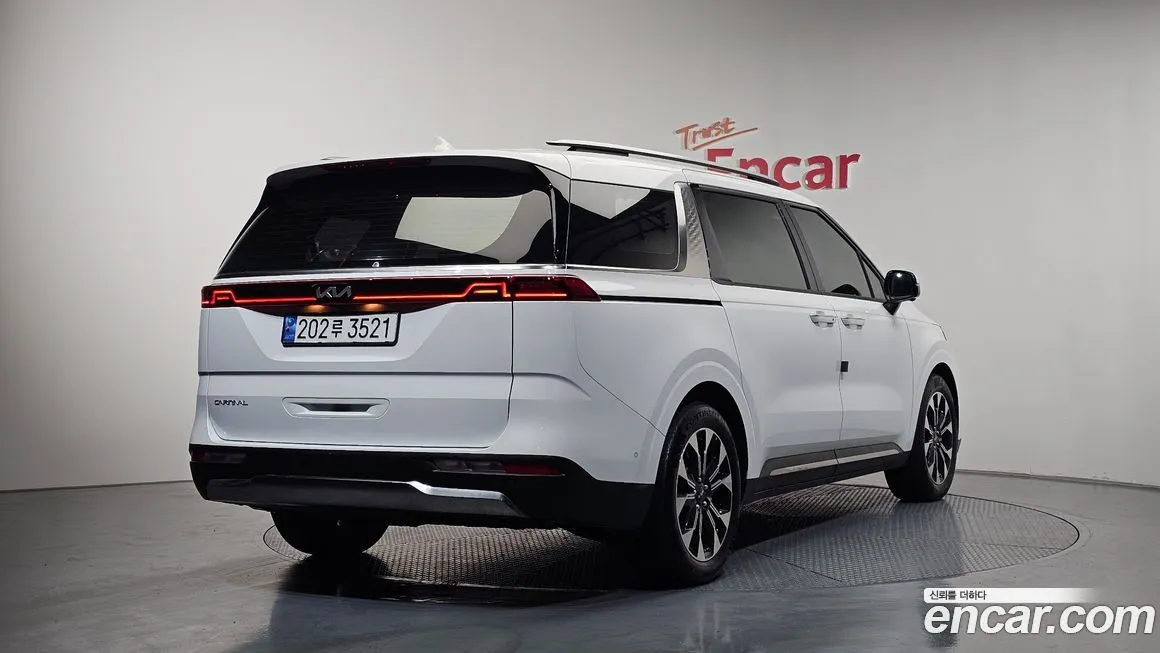 Kia Carnival 2023 из KR, фото 4