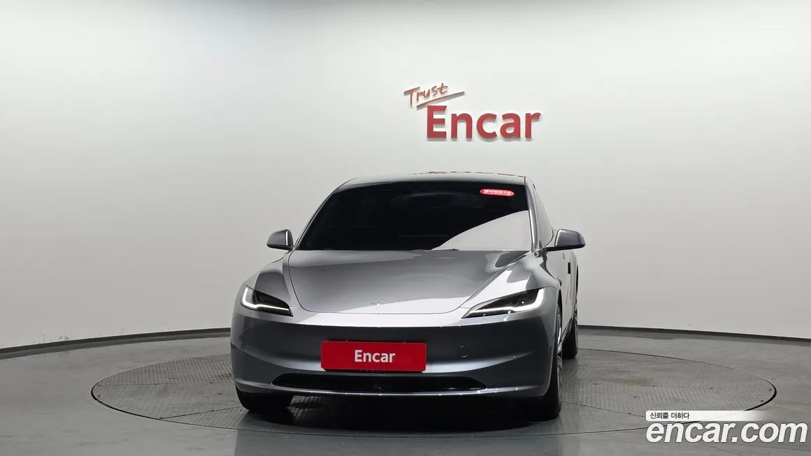 Tesla Model 3 — фото 3